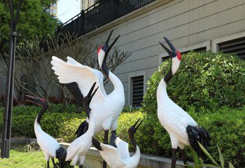 丹頂鶴雕塑-玻璃鋼彩繪公園別墅創意一家丹頂鶴雕塑