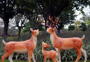 梅花鹿雕塑-公園景區玻璃鋼彩繪三只梅花鹿雕塑