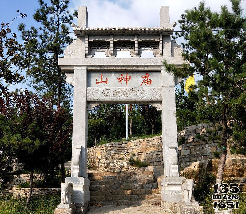 牌坊雕塑-寺廟景點(diǎn)簡易單門牌坊石雕高清圖片