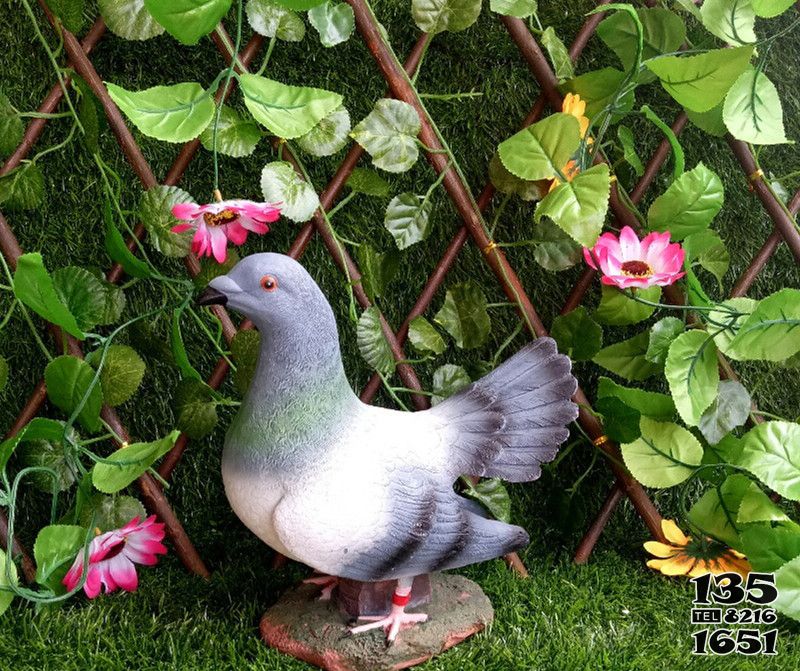 鴿子雕塑-花園農(nóng)場(chǎng)玻璃鋼樹(shù)脂工藝仿真動(dòng)物鴿子雕塑高清圖片