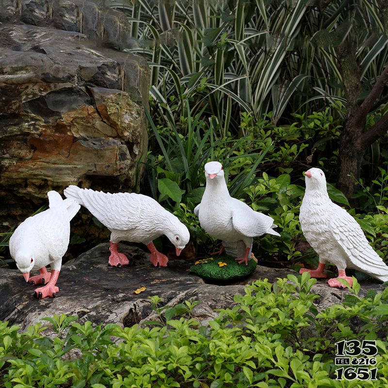 鴿子雕塑-公園戶外池塘邊仿真動物玻璃鋼材質(zhì)鴿子雕塑