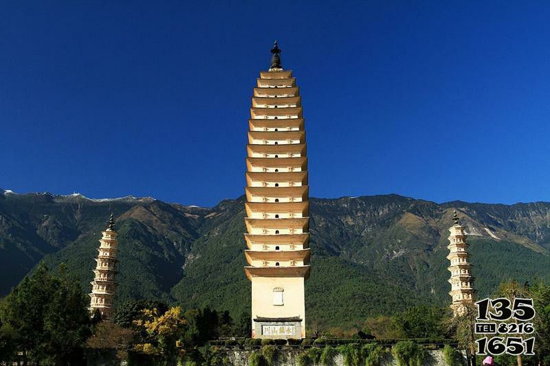 佛塔雕塑-中國寺廟多層佛塔景觀