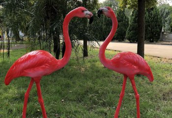 火烈鳥雕塑-室內景區(qū)擺放的玻璃鋼火烈鳥雕塑