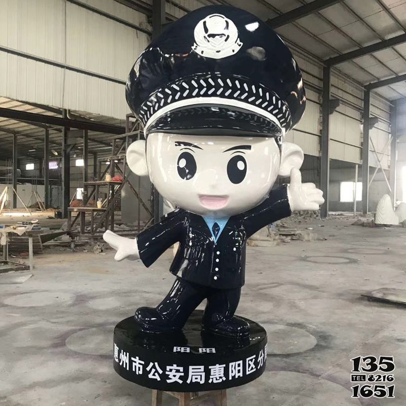 警察雕塑-玻璃鋼卡通可愛的警察雕塑高清圖片