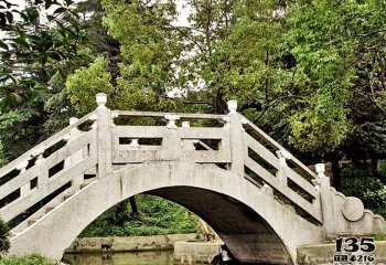 石橋雕塑-園林水景大理石拱橋鏤空欄桿雕塑