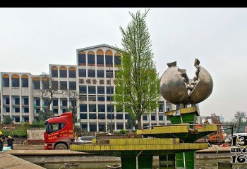 石榴雕塑-公園不銹鋼裂開的石榴景觀雕塑