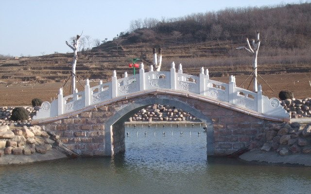 公園拱橋石雕-漢白玉拱橋石雕高清圖片